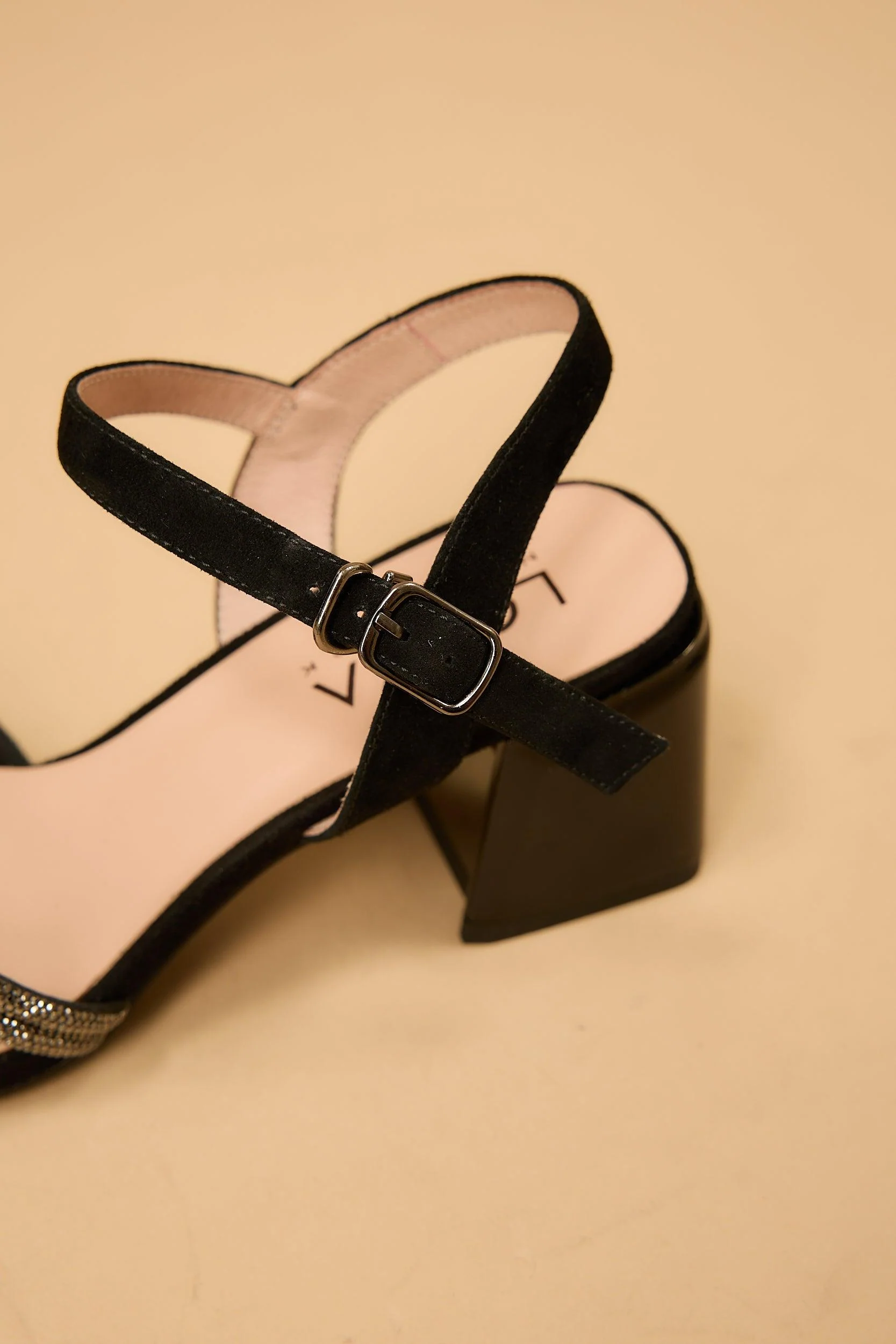 Dorothy - Image 12