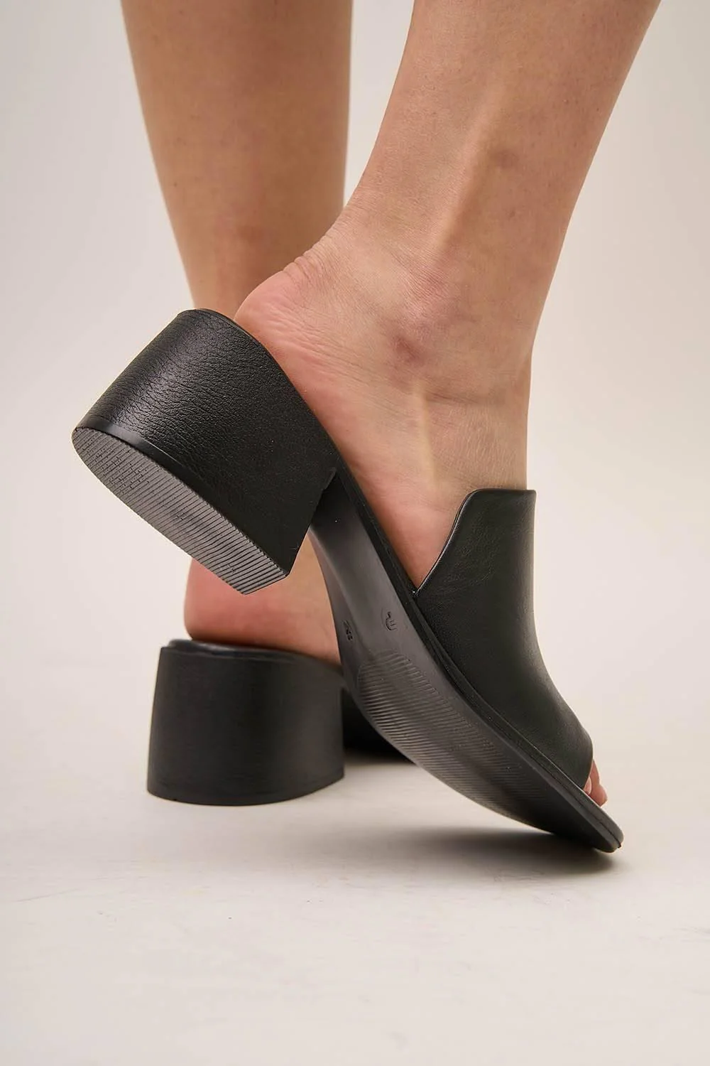 Camel Block Black - Image 6