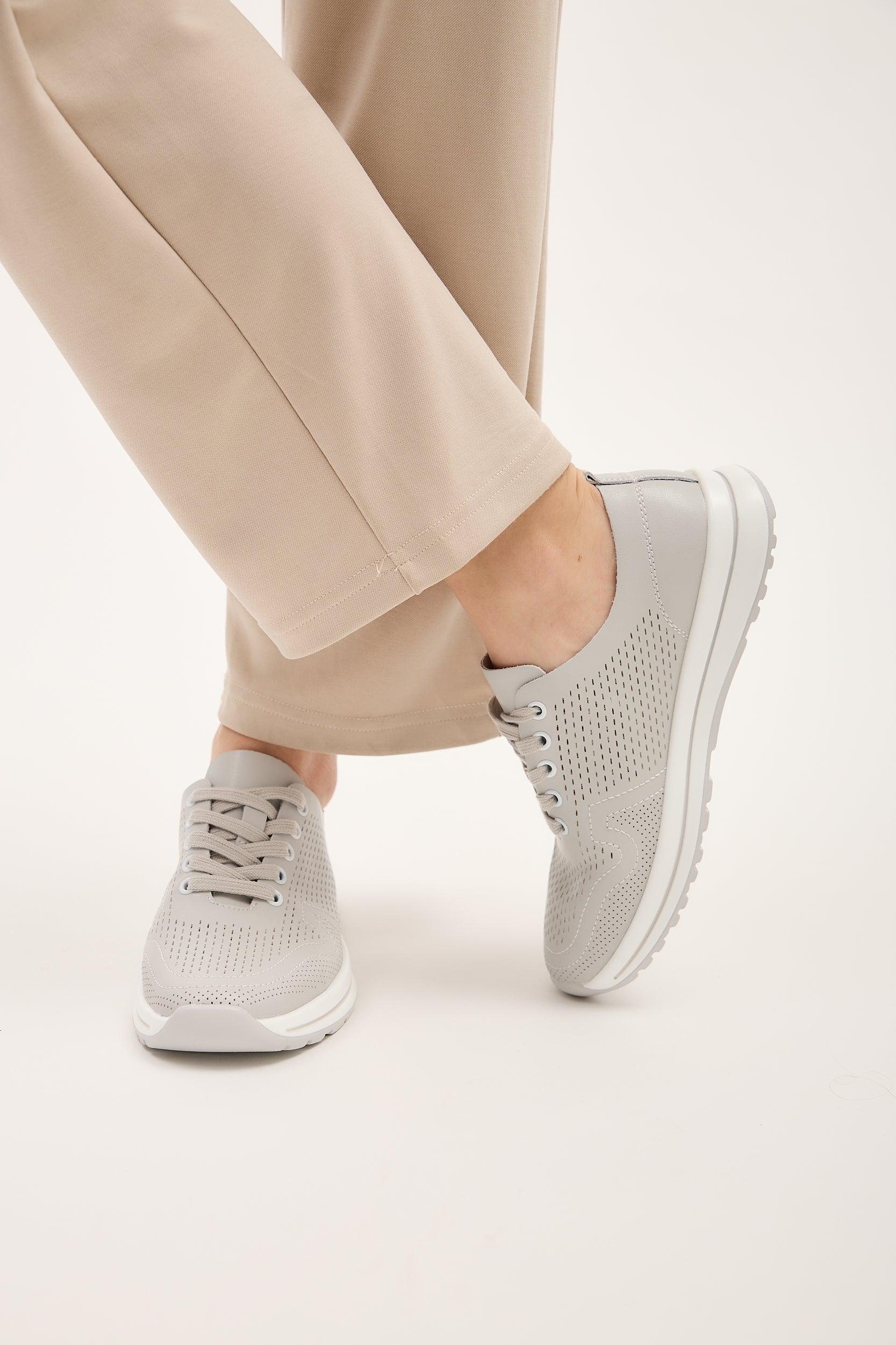 Cassia Grey - Image 6
