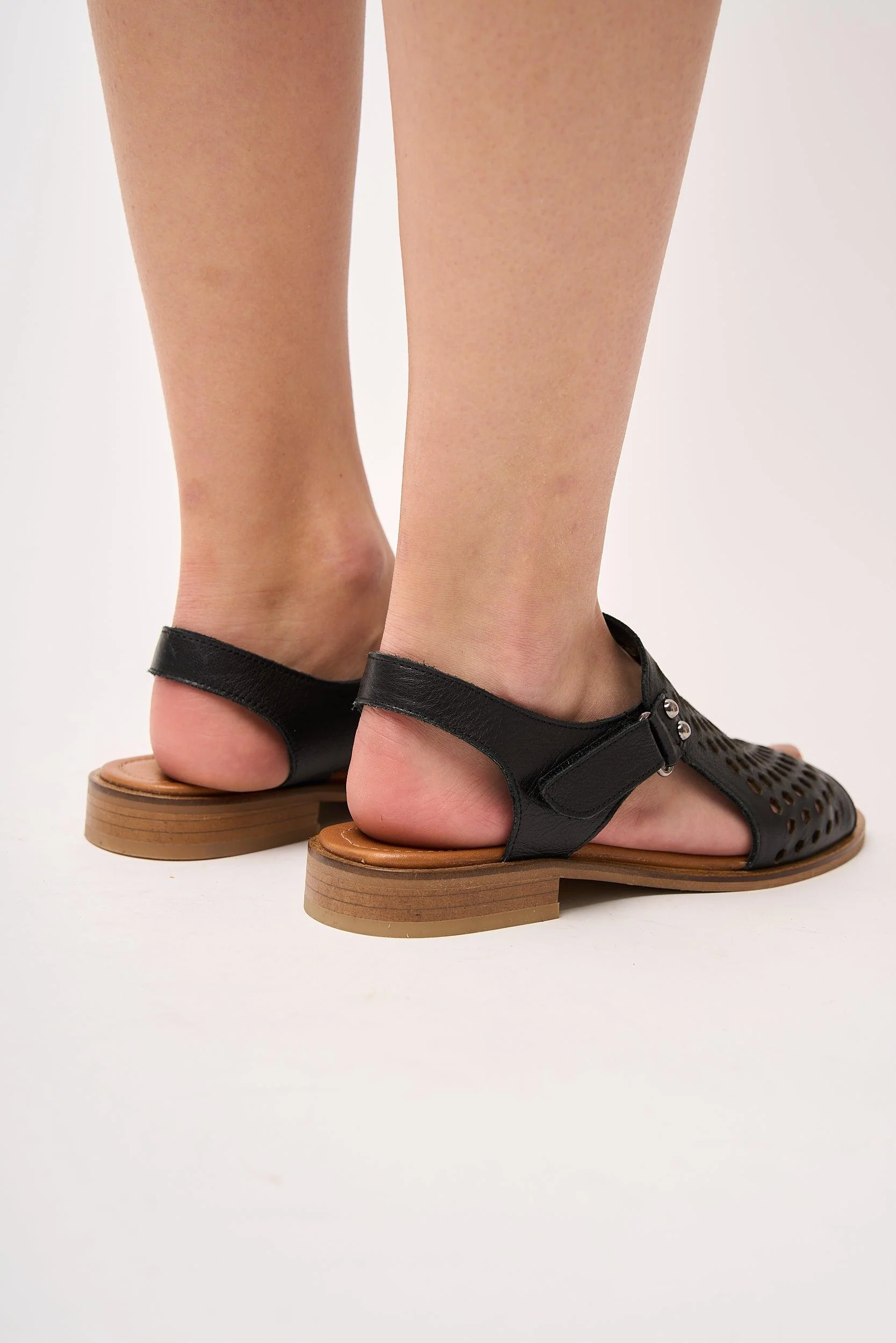 Comfelle Black - Image 5