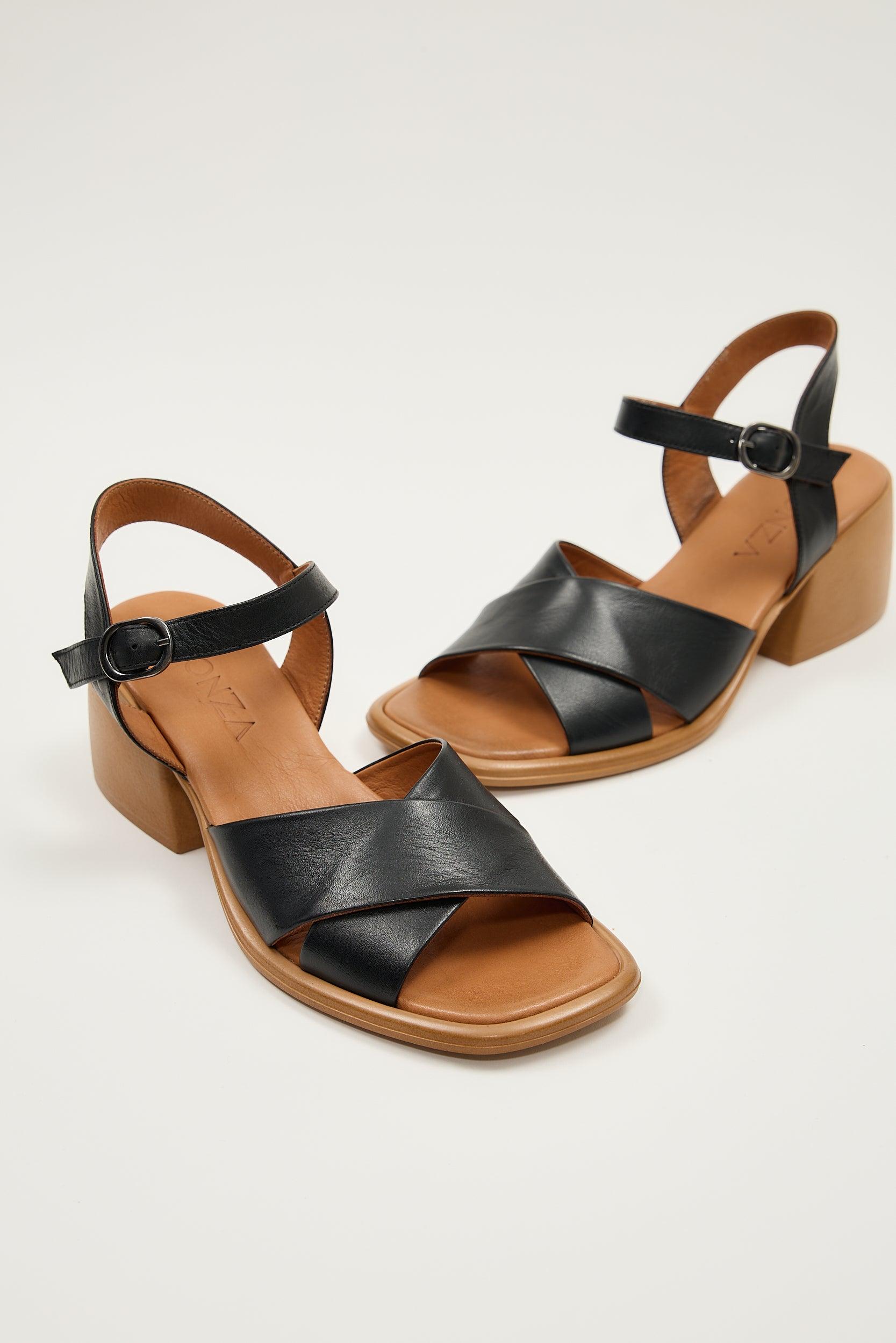 Daphne Tan - Image 12