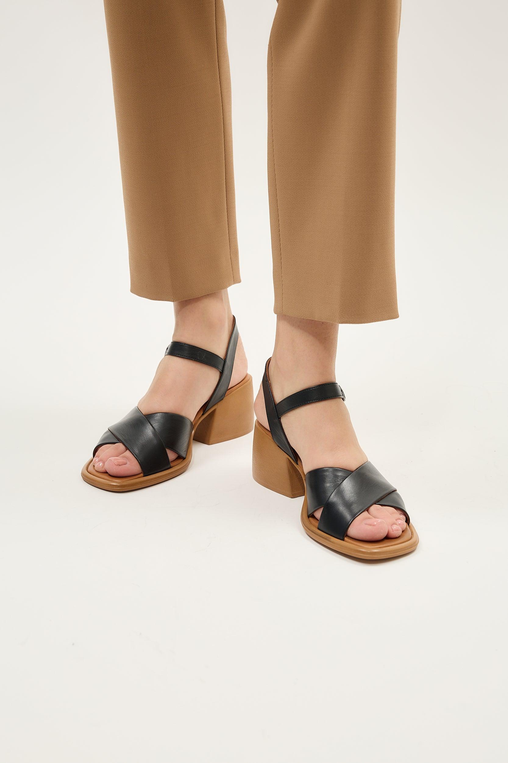 Daphne Tan - Image 3