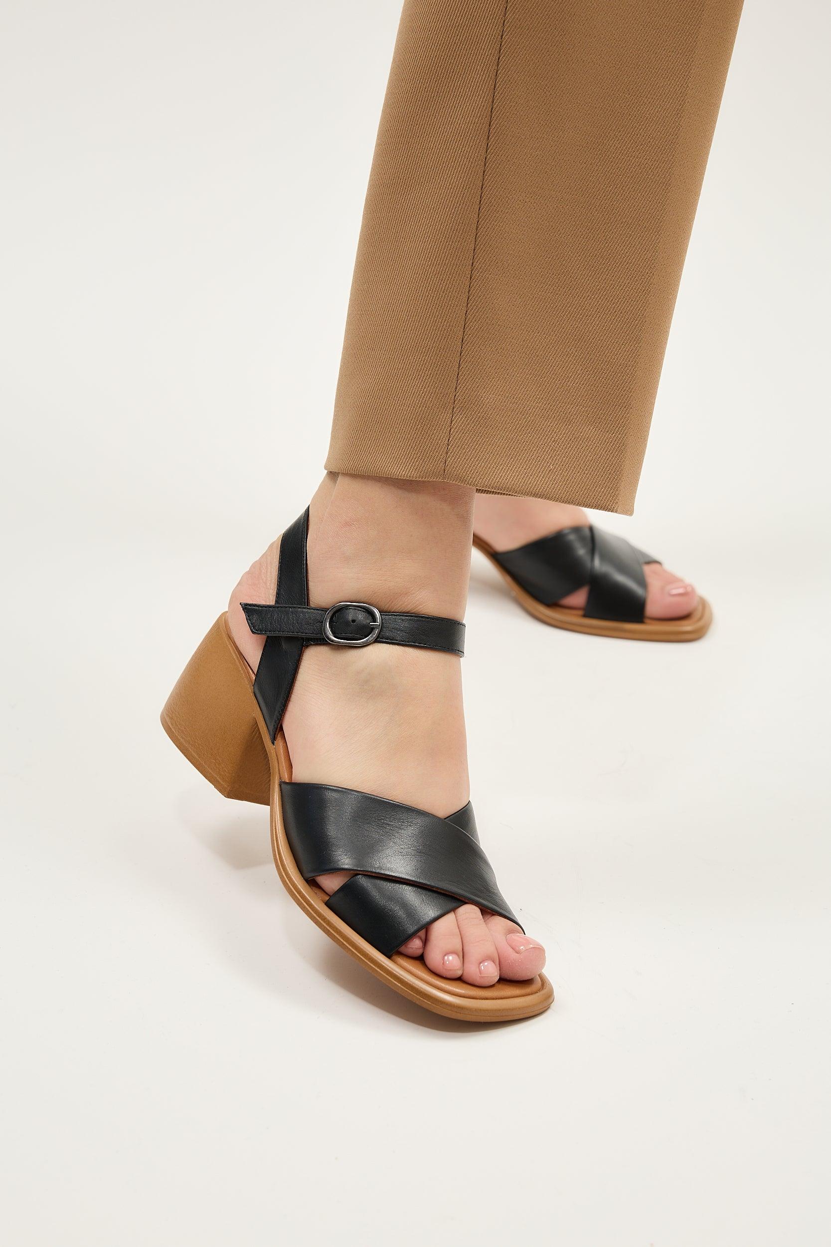 Daphne Tan - Image 4