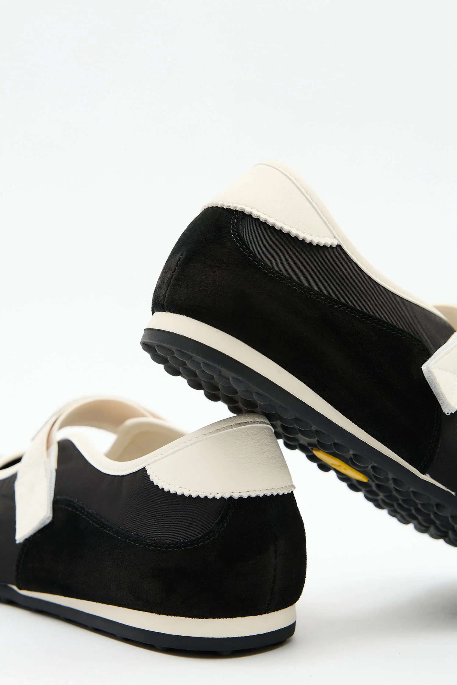 Janet Black - Image 4