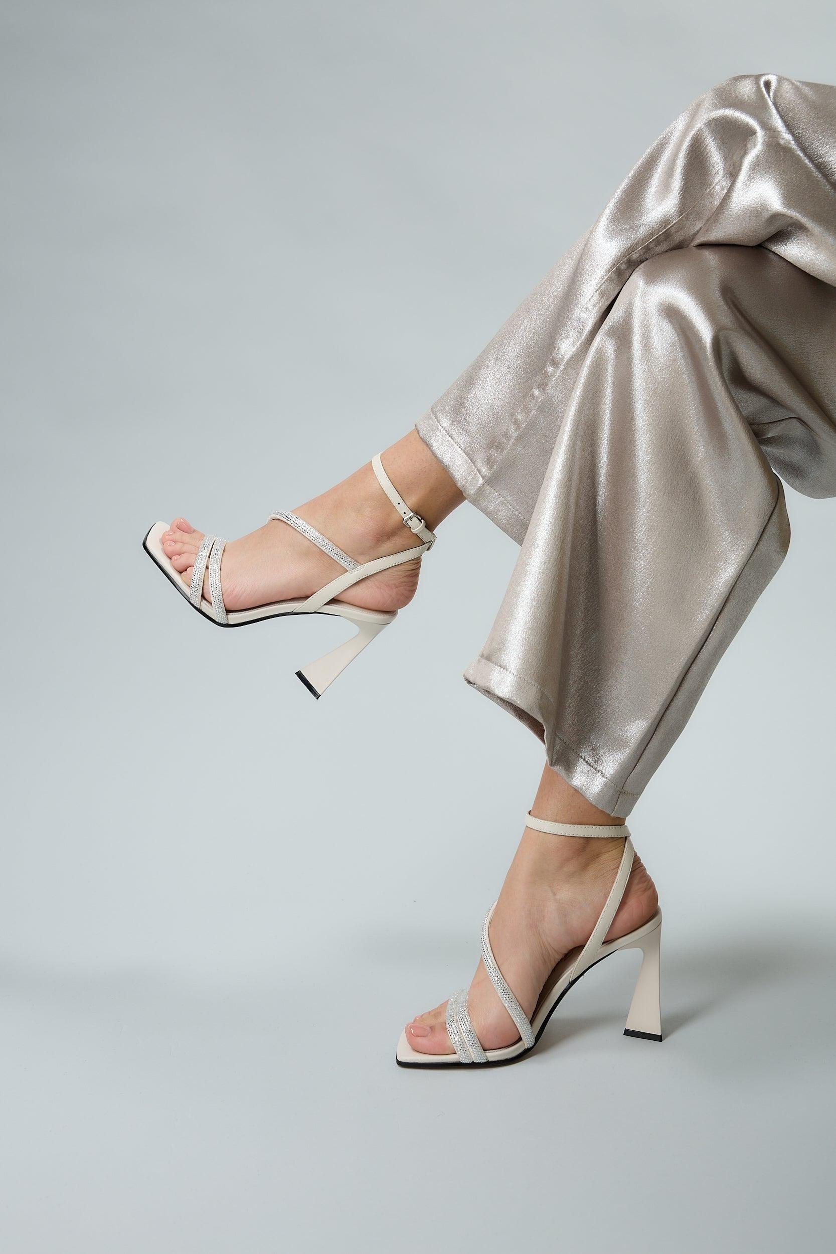 Lucia Milk - Image 4