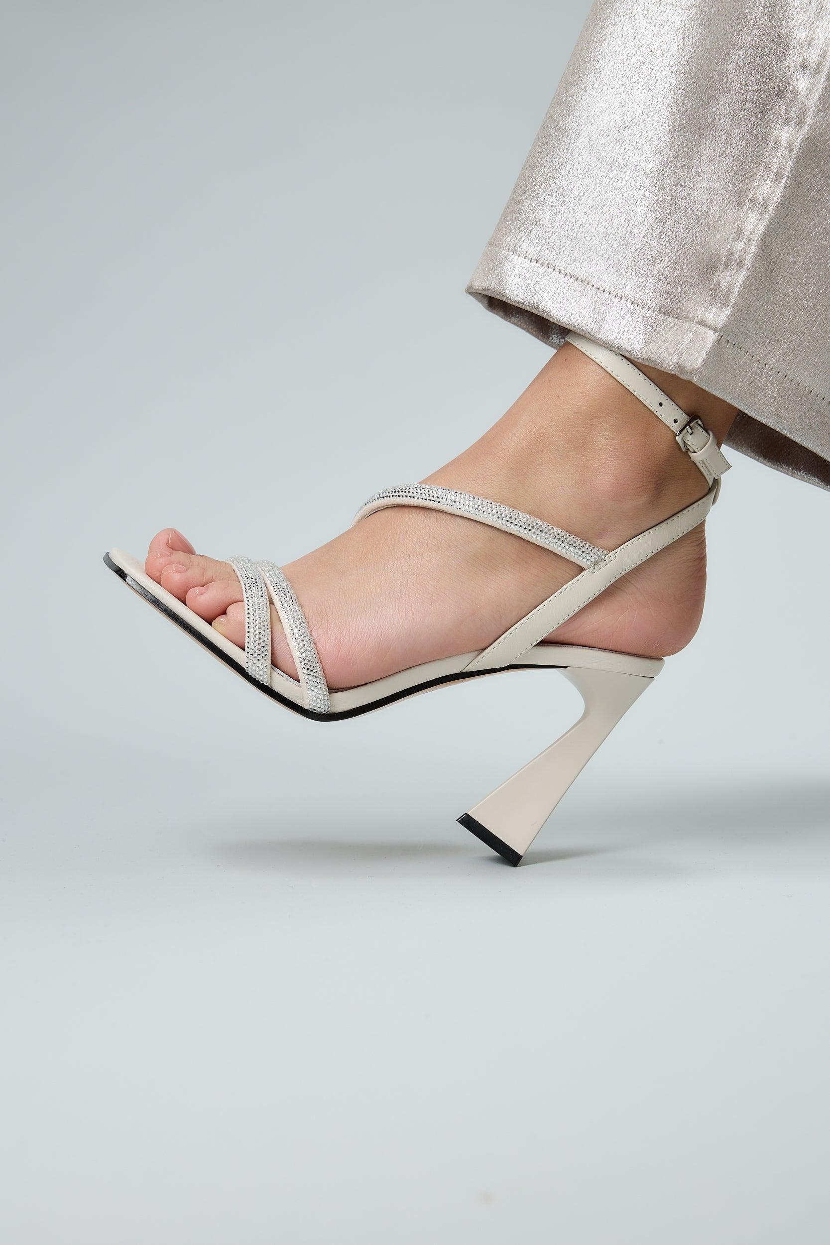 Lucia Milk - Image 9