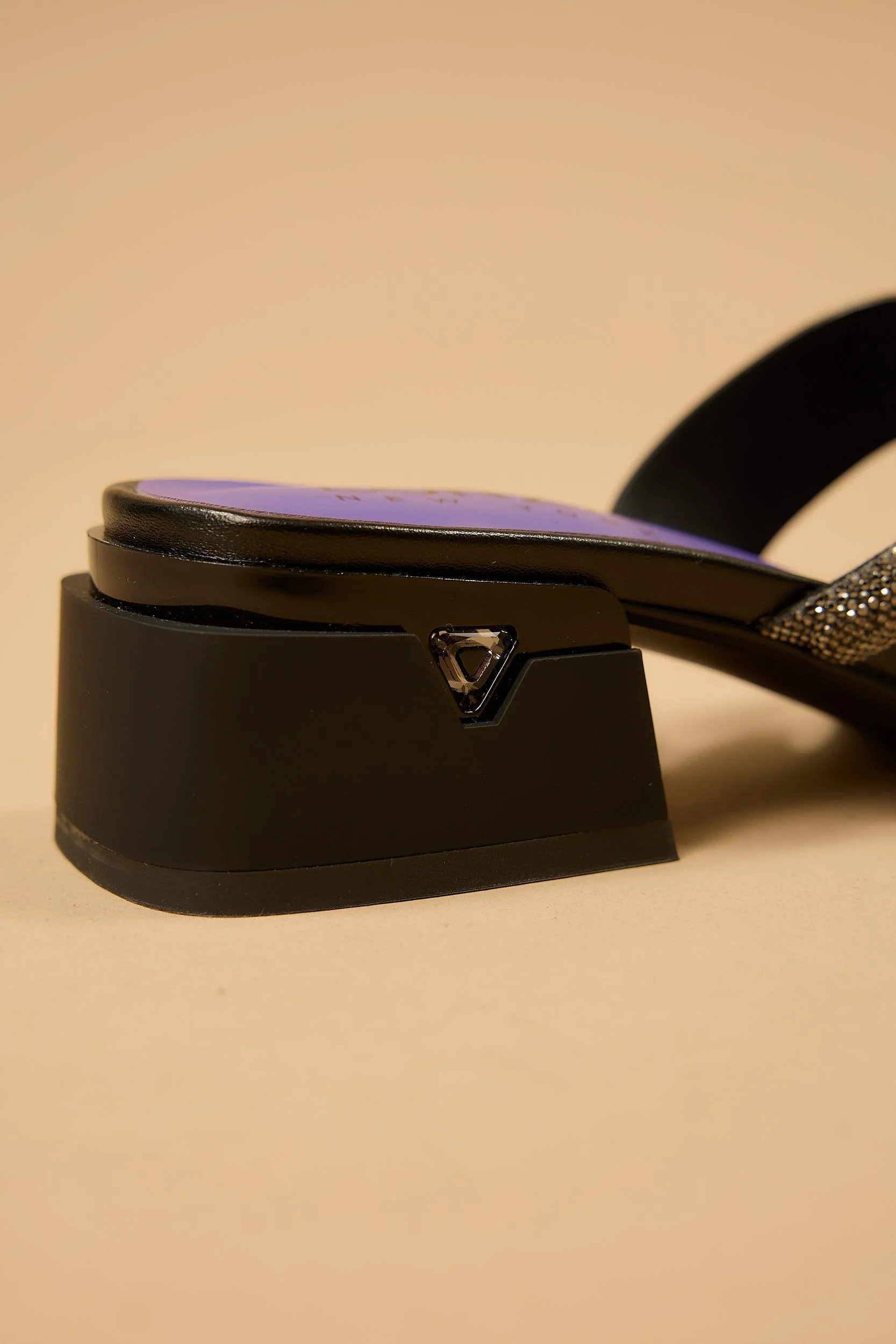 Myrto Black - Image 11