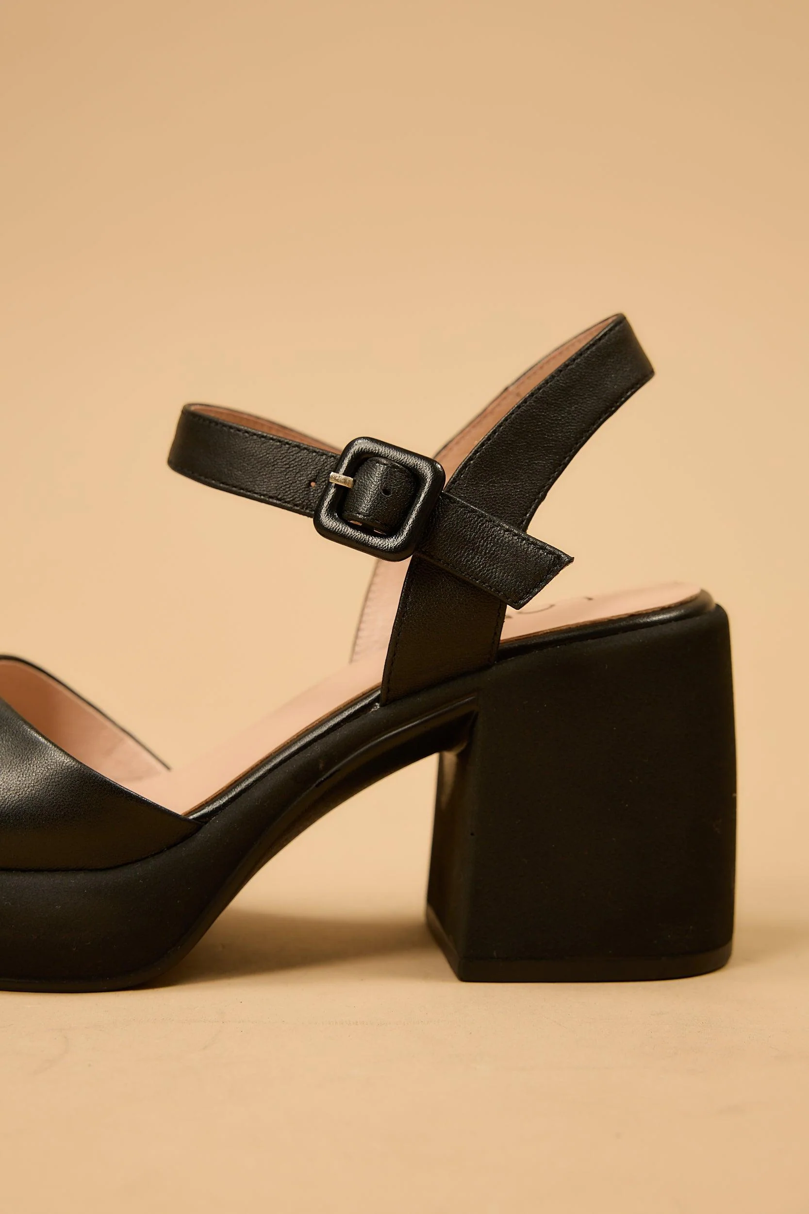 Neva Black - Image 9