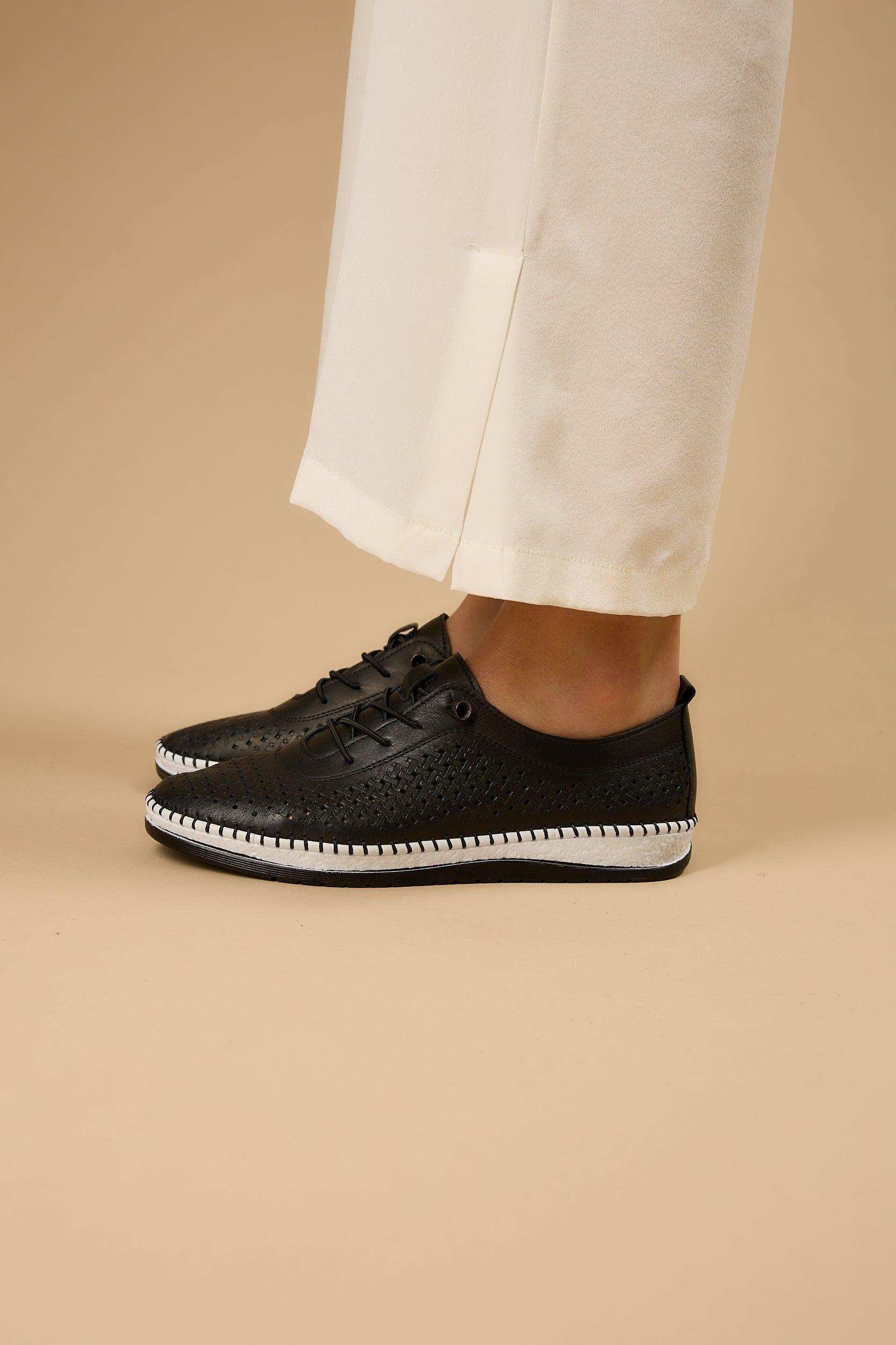 Shoella Black - Image 8