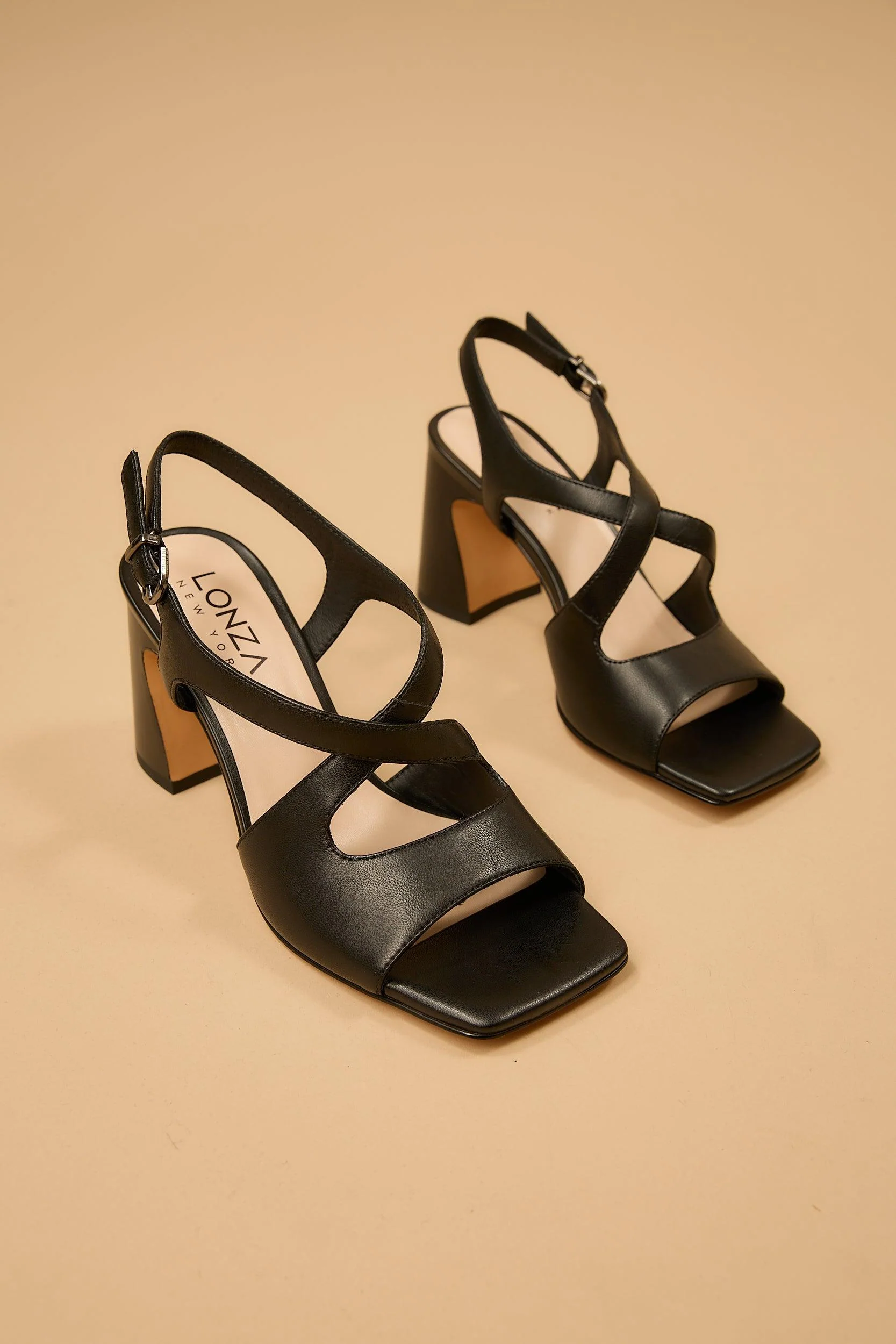 Silvia Black - Image 11