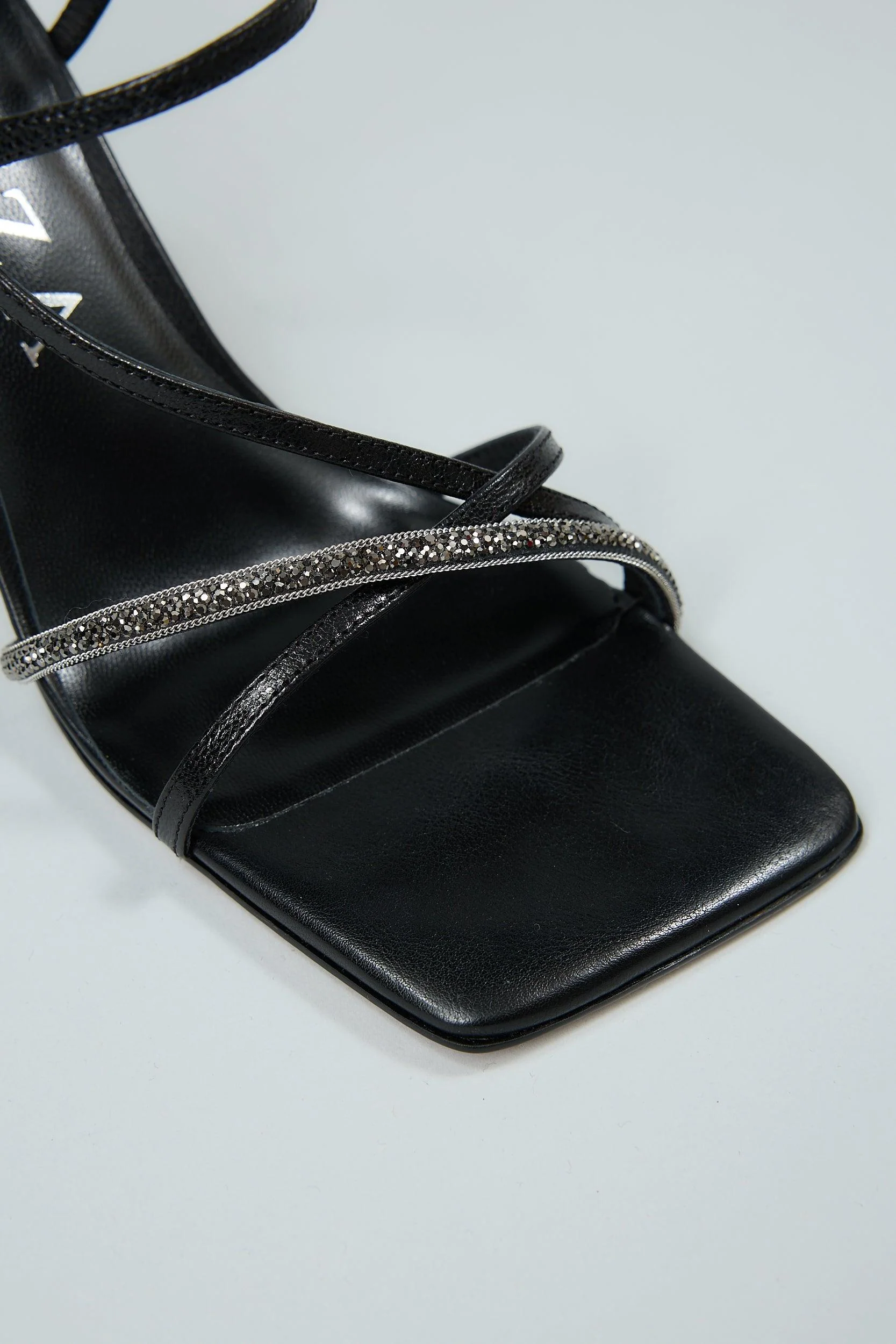 Sova Black - Image 8