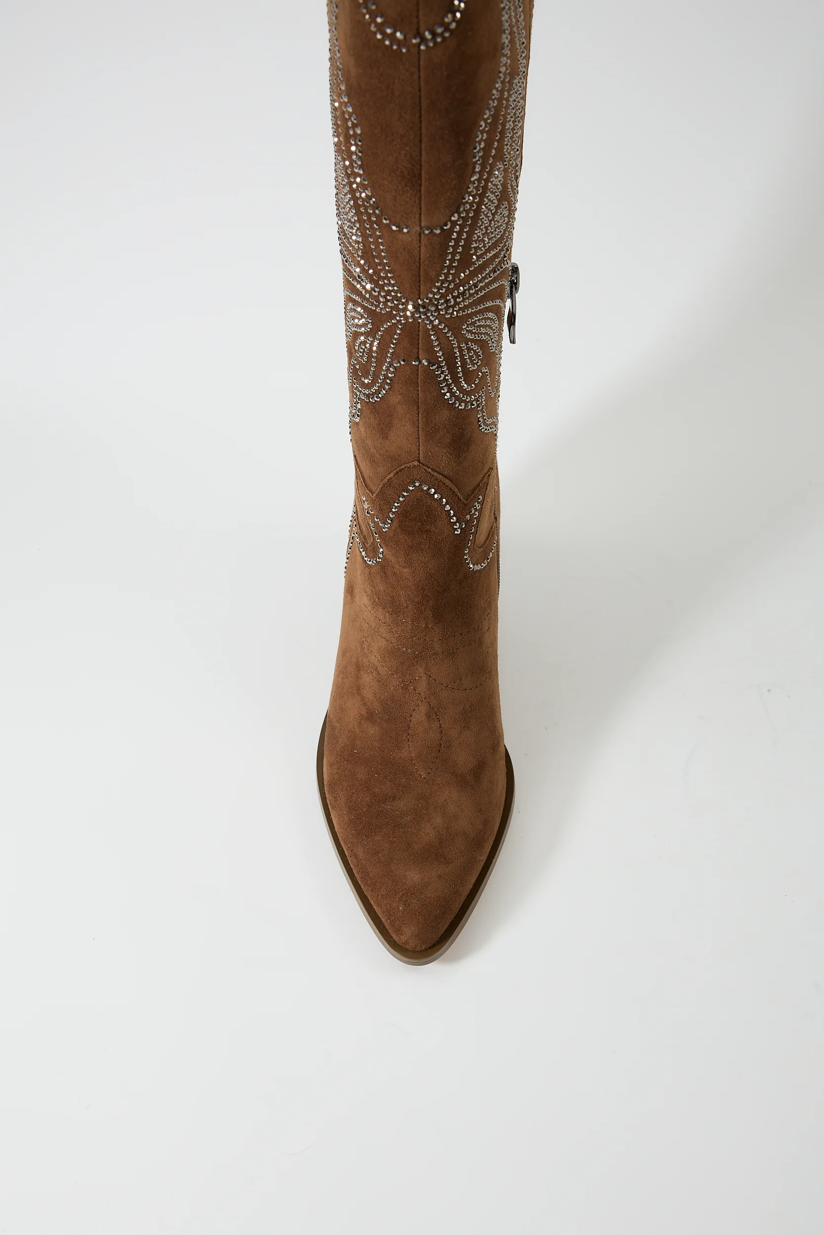 Tana Brown - Image 6