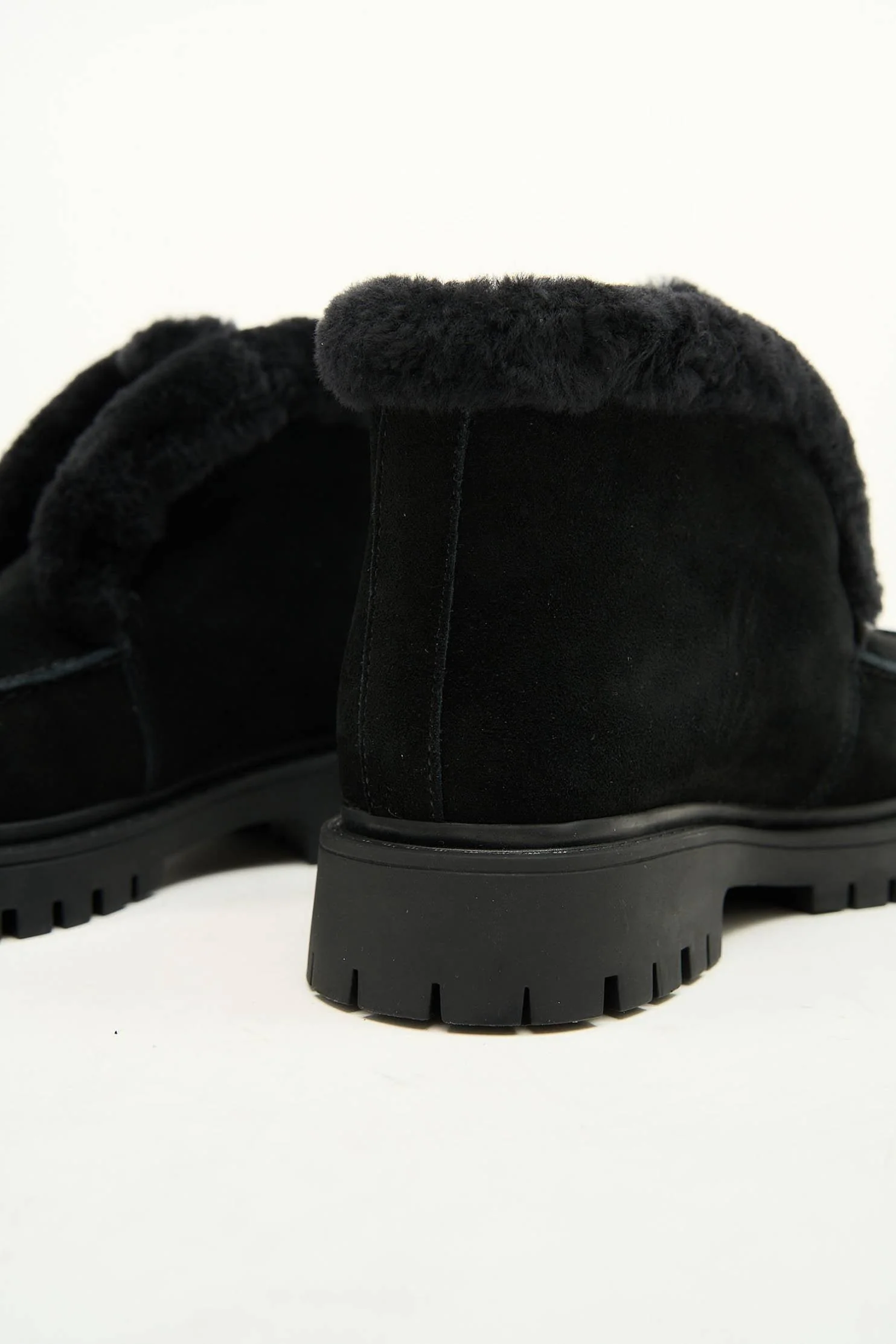 Vail Black - Image 10