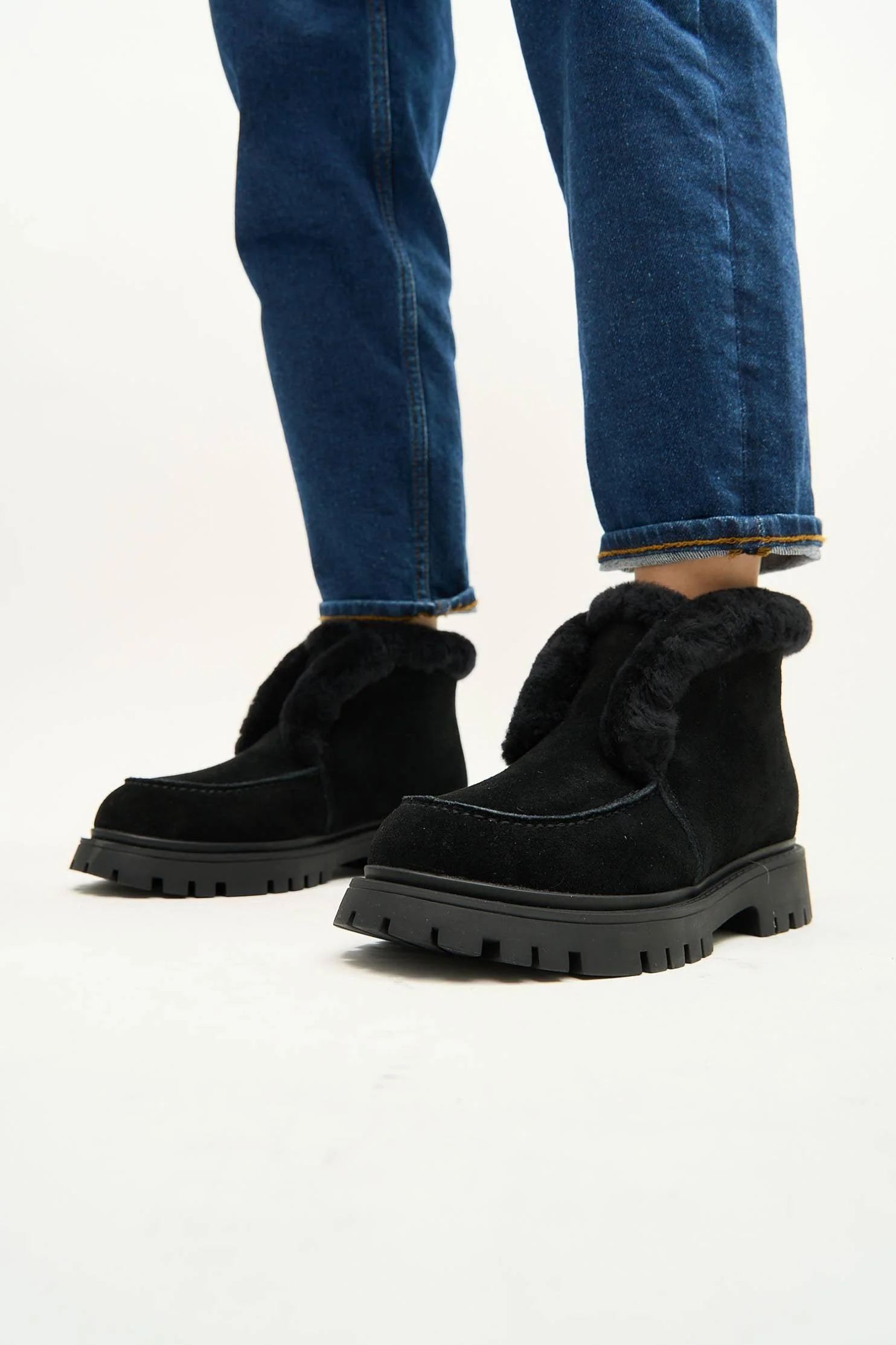 Vail Black - Image 6
