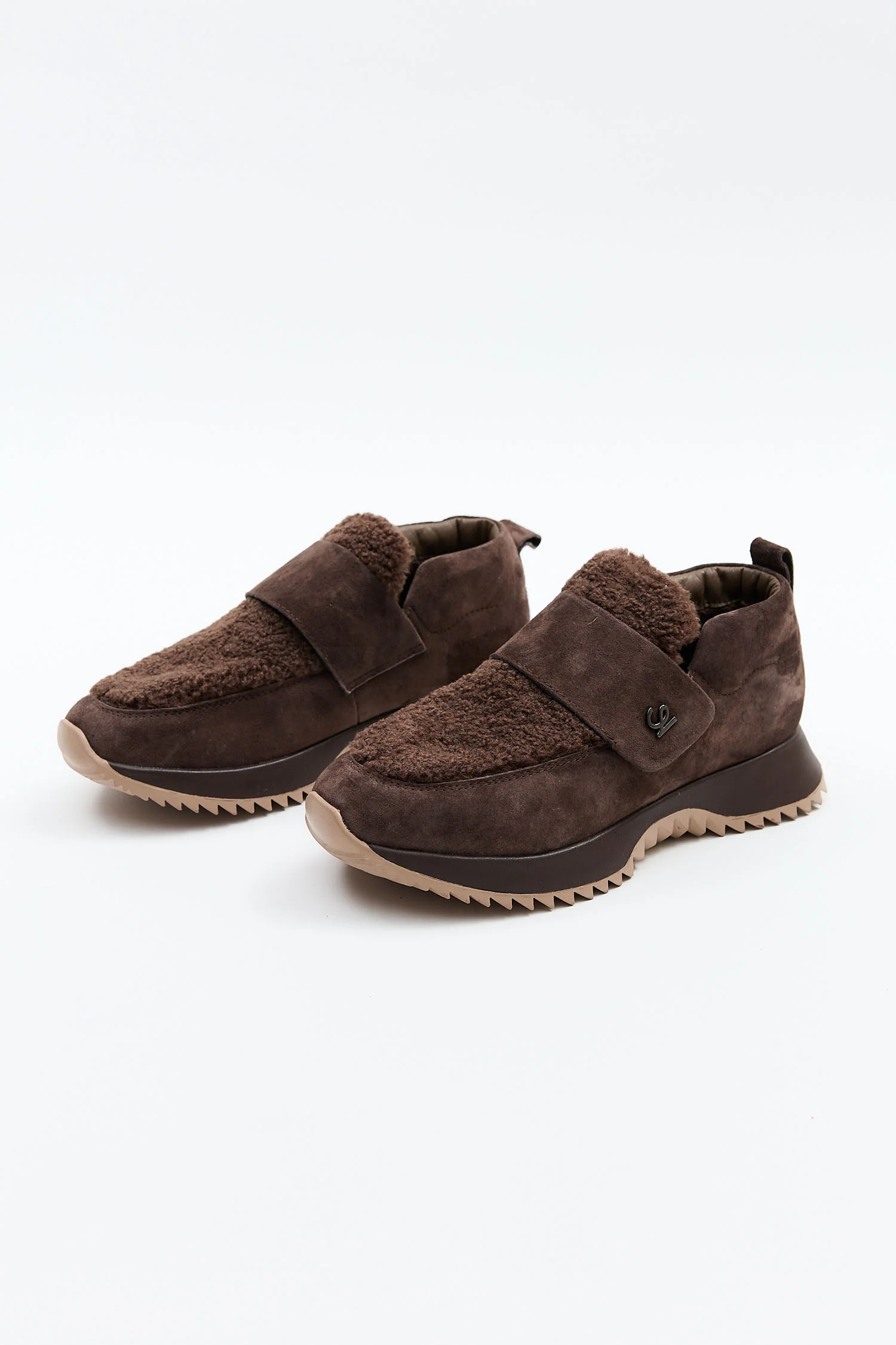 Valonne Brown - Image 4