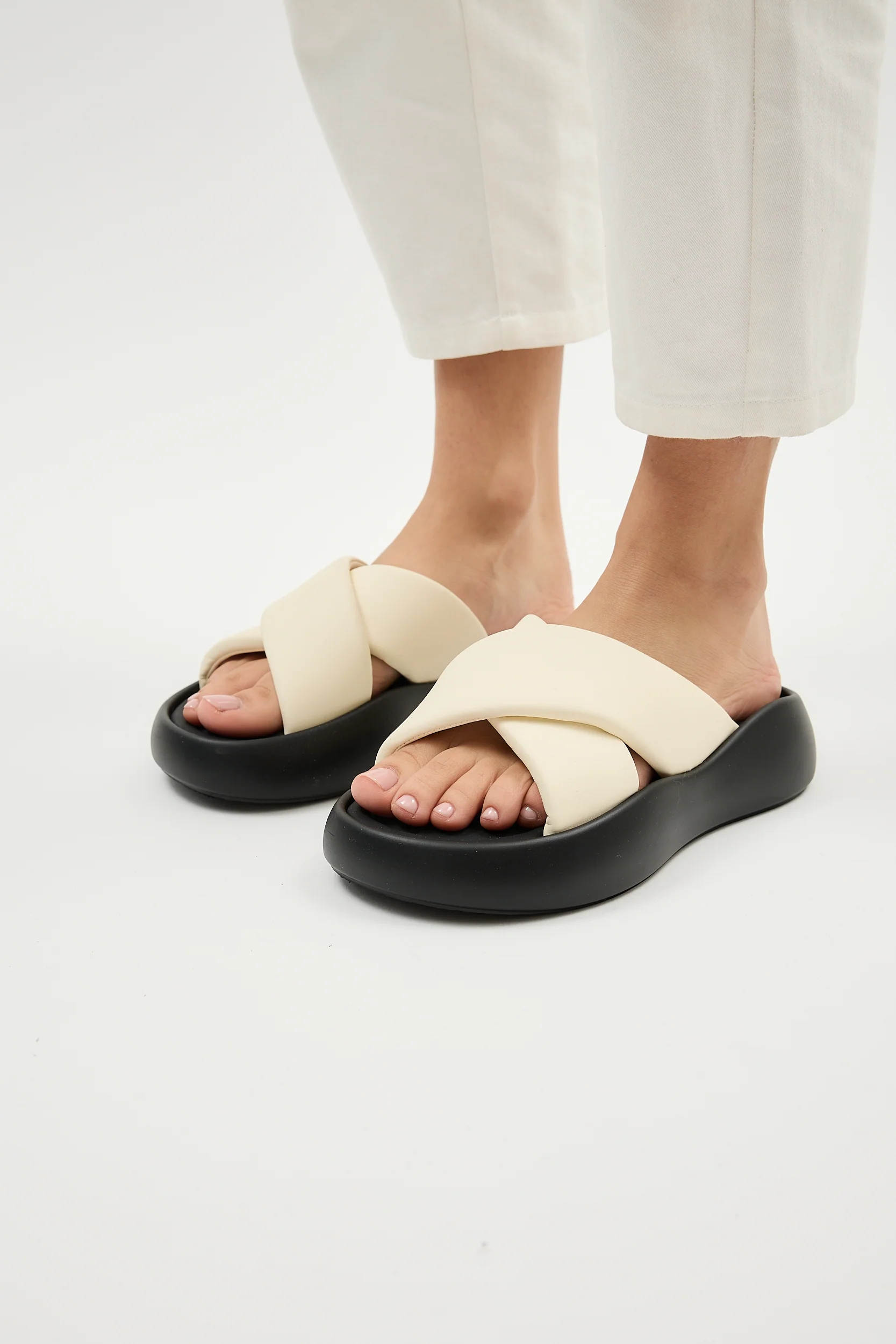 Whitney Milk - Image 5