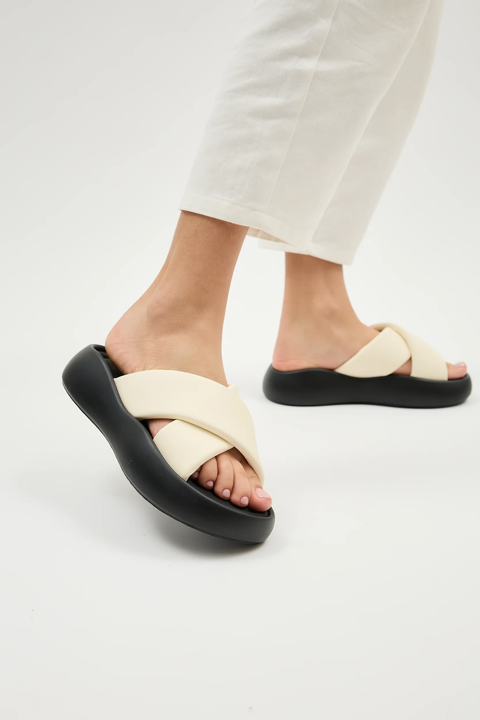 Whitney Milk - Image 6